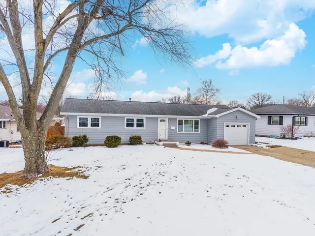 $259,000 | 1111 Sheridan Road, Normal, IL 61761