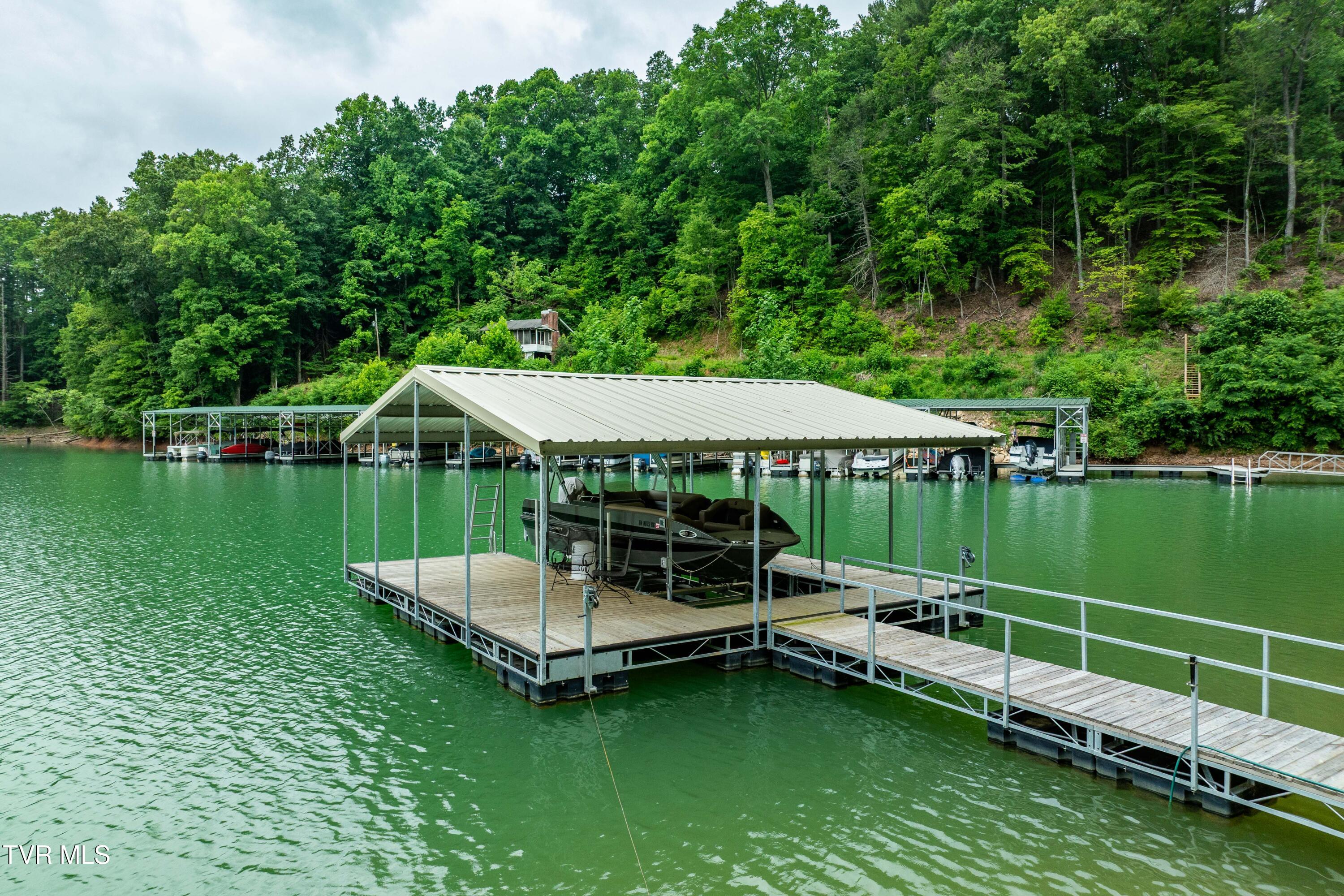 175 Lakeside Drive Butler, TN 37640 - Photo 61 of 102 175 Lakeside Dr (25 of 117)