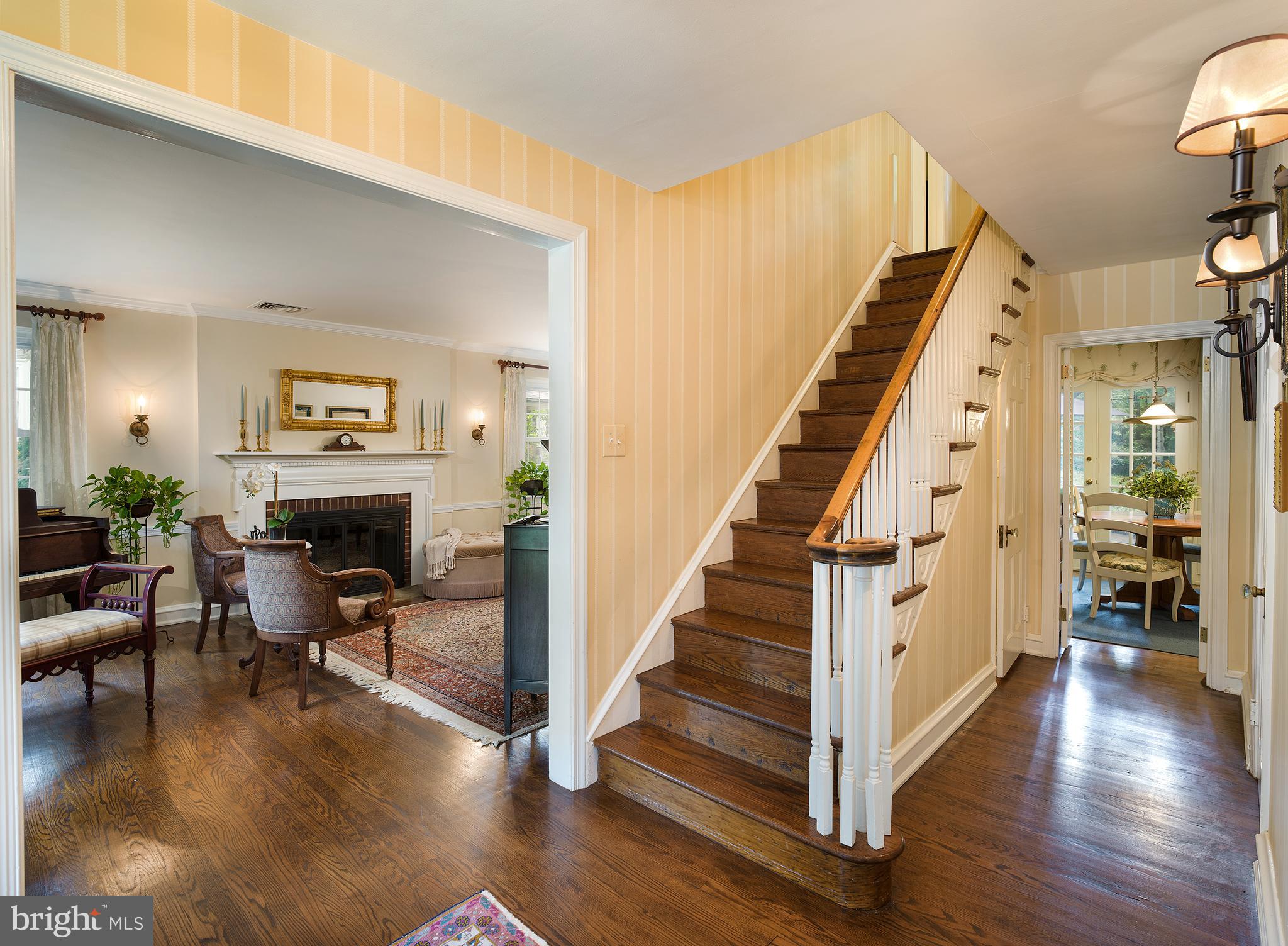 81 East Princeton Road Bala Cynwyd, PA 19004 - Photo 3 of 26 Foyer