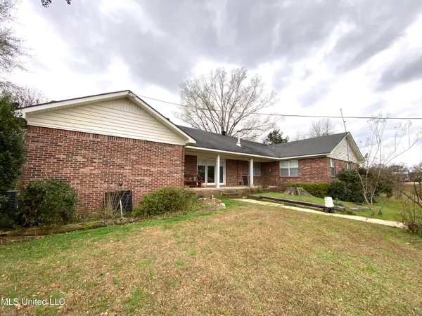 $379,000 | 124 Main Street, Sebastopol, MS 39189