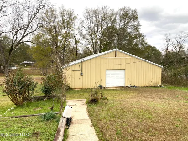 $379,000 | 124 Main Street, Sebastopol, MS 39189