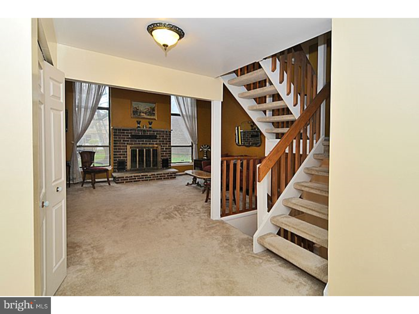 1377 Bartlett Road Wayne, PA 19087 - Photo 2 of 24 Gallery Image 2