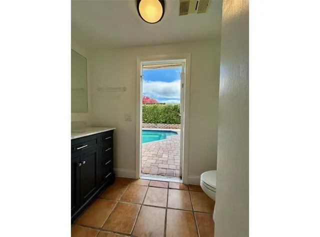 $4,995 | 2001 Northeast 27th Court, Lighthouse Point, FL 33064