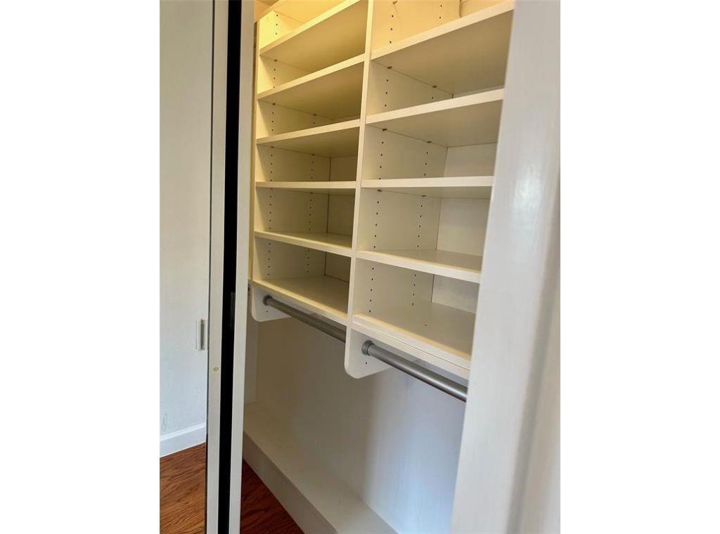 2001 Northeast 27th Court Lighthouse Point, FL 33064 - Photo 27 of 31