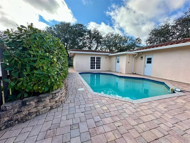 $4,995 | 2001 Northeast 27th Court, Lighthouse Point, FL 33064