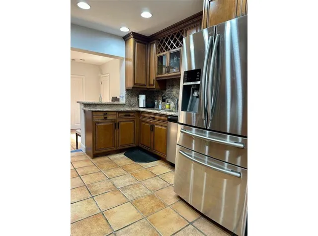 $4,995 | 2001 Northeast 27th Court, Lighthouse Point, FL 33064