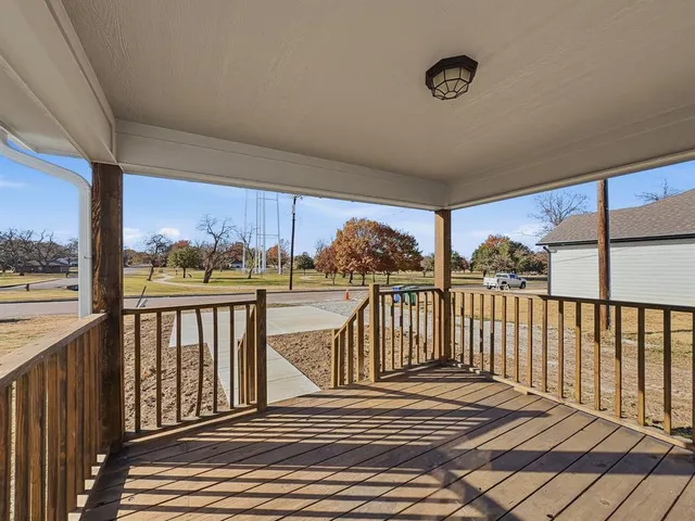 $212,000 | 104 Clark Avenue, Whitesboro, TX 76273