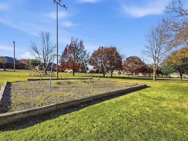 $212,000 | 104 Clark Avenue, Whitesboro, TX 76273