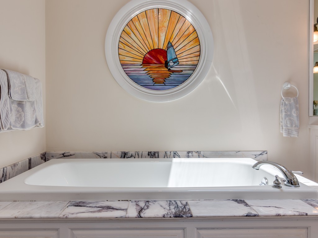 27 Rockholm Road Gloucester, MA 01930 - Photo 11 of 24 Gallery Image 11