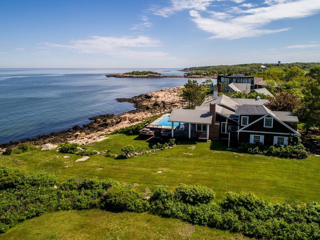 27 Rockholm Road Gloucester, MA 01930 - Photo 4 of 24 Gallery Image 4