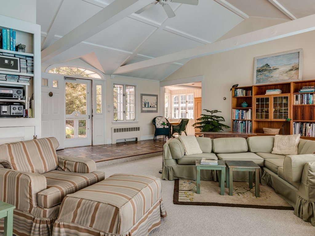 27 Rockholm Road Gloucester, MA 01930 - Photo 9 of 24 Gallery Image 9