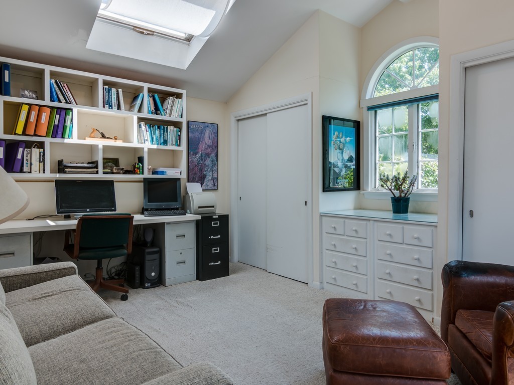 27 Rockholm Road Gloucester, MA 01930 - Photo 10 of 24 Gallery Image 10