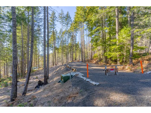 $247,000 | 135 Weber Street, Detroit, OR 97342