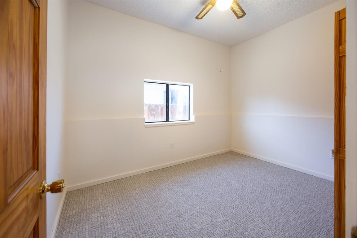 420 Reese Road Silverthorne, CO 80498 - Photo 39 of 50 an empty room with a window
