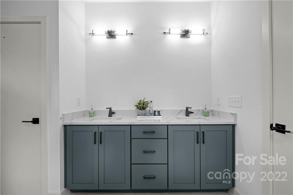 1326 Fordham Road Charlotte, NC 28208 - Photo 29 of 44 Gallery Image 29