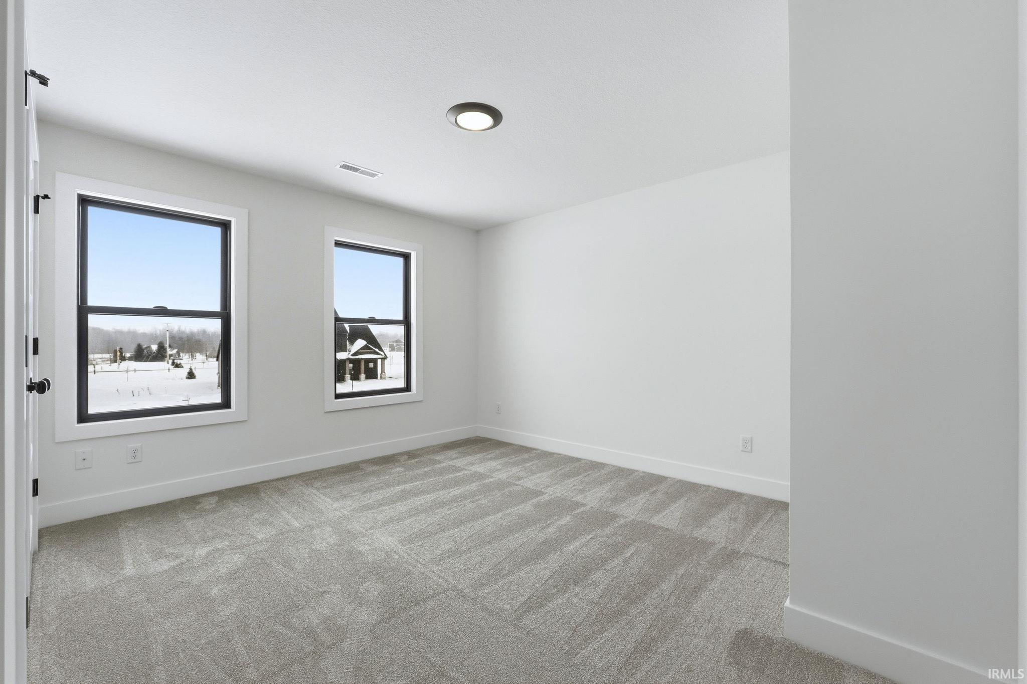 17663 Seahawk Lane Huntertown, IN 46748 - Photo 10 of 36