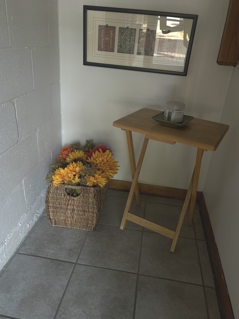 10765 South Pulaski Road, Unit 4 Chicago, IL 60655 - Photo 3 of 15 Gallery Image 3