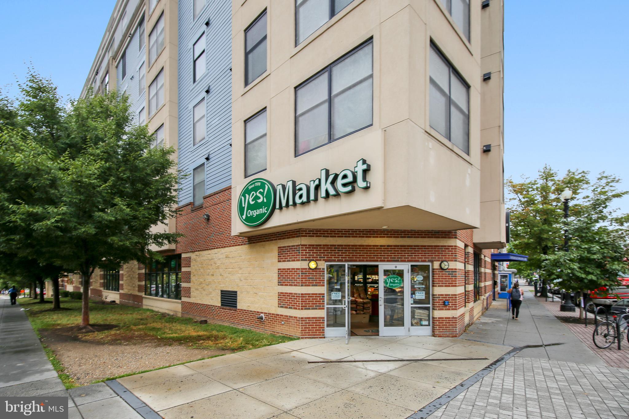 4509 15th Street Northwest, Unit B Washington, DC 20011 - Photo 32 of 32 Yes! Organic Market