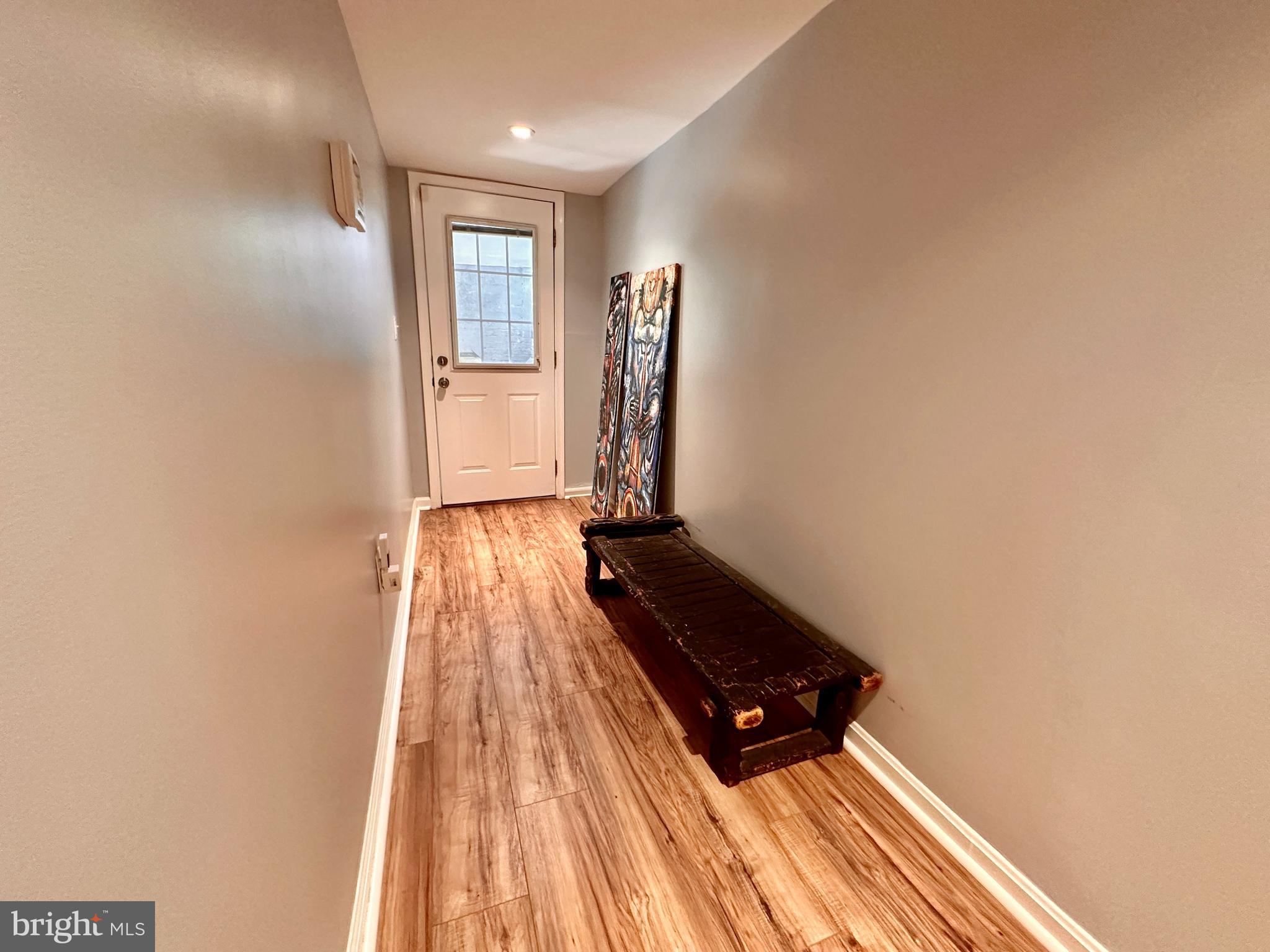 4509 15th Street Northwest, Unit B Washington, DC 20011 - Photo 10 of 32 Foyer