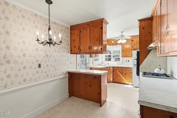 $249,000 | 414 East Fremont Street, Kenly, NC 27542