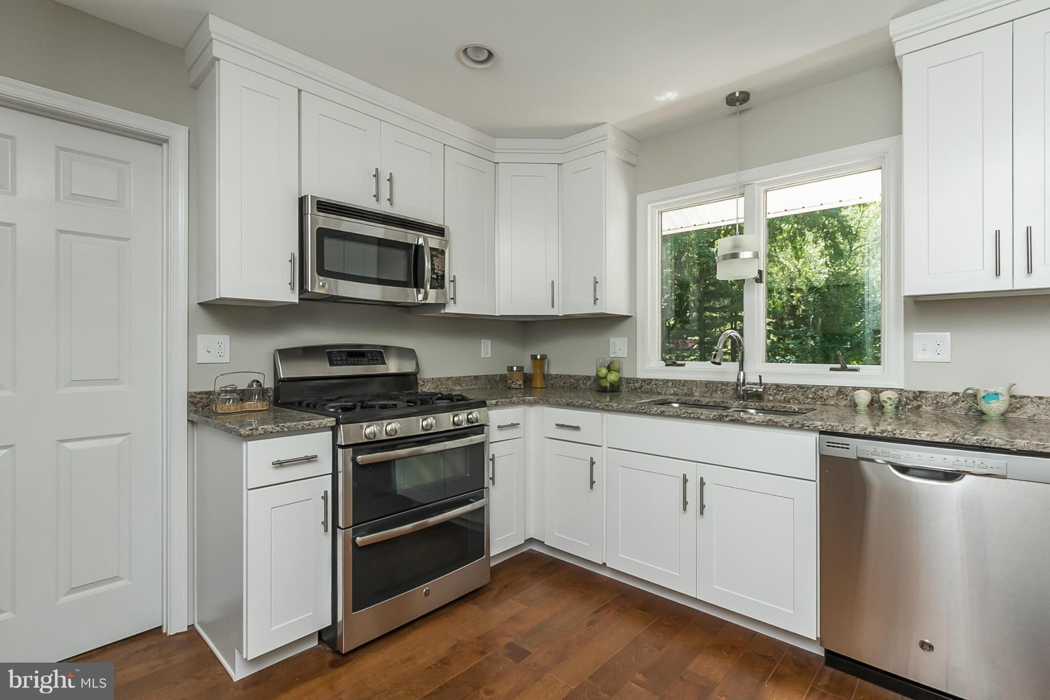 47 Glen Alpine Road Phoenix, MD 21131 - Photo 5 of 30 Chef's Gourmet Kitchen