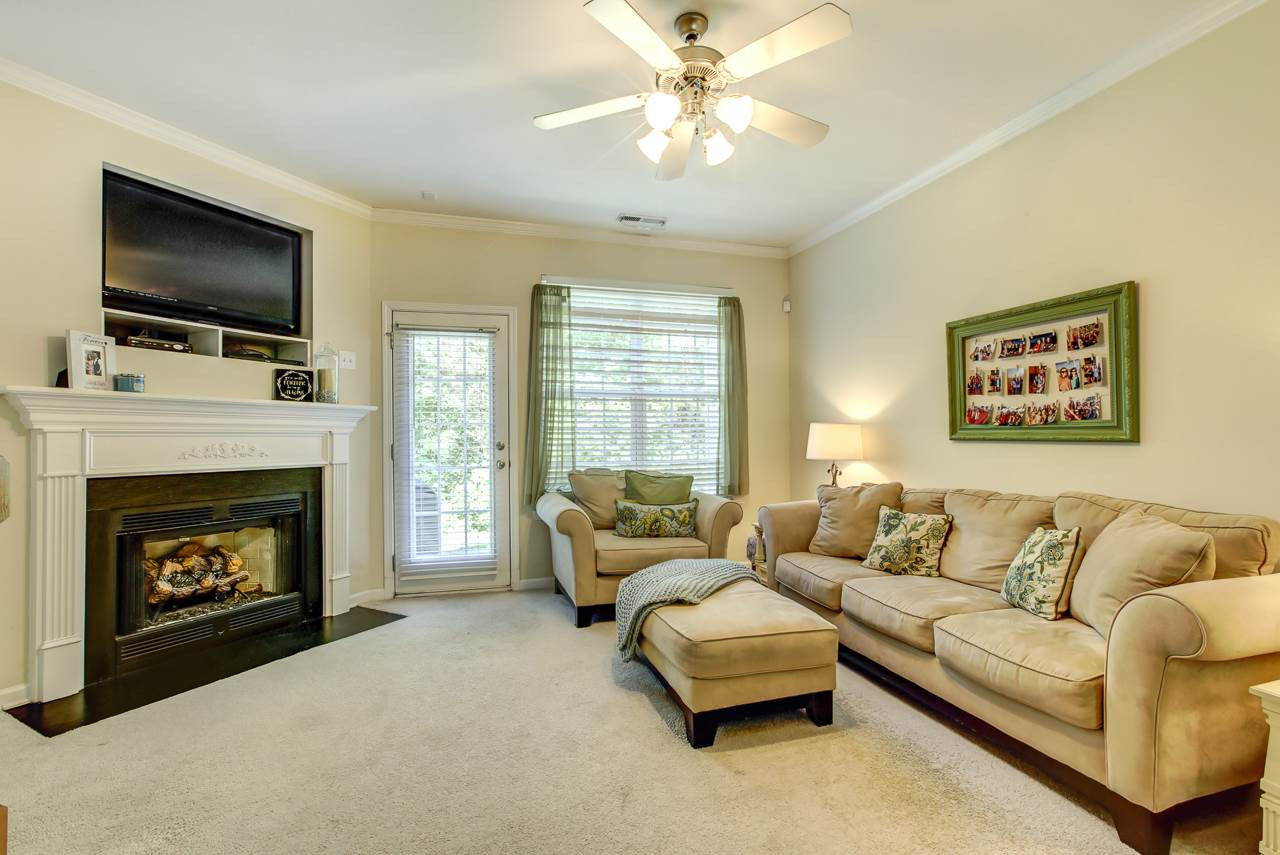 4539 Sugarbend Way Raleigh, NC 27606 - Photo 12 of 24 Living Room