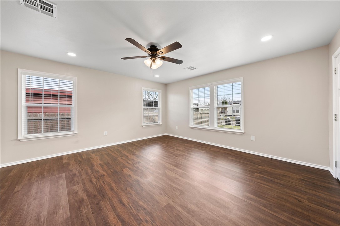 2713 Woodrow Avenue Waco, TX 76708 - Photo 4 of 15