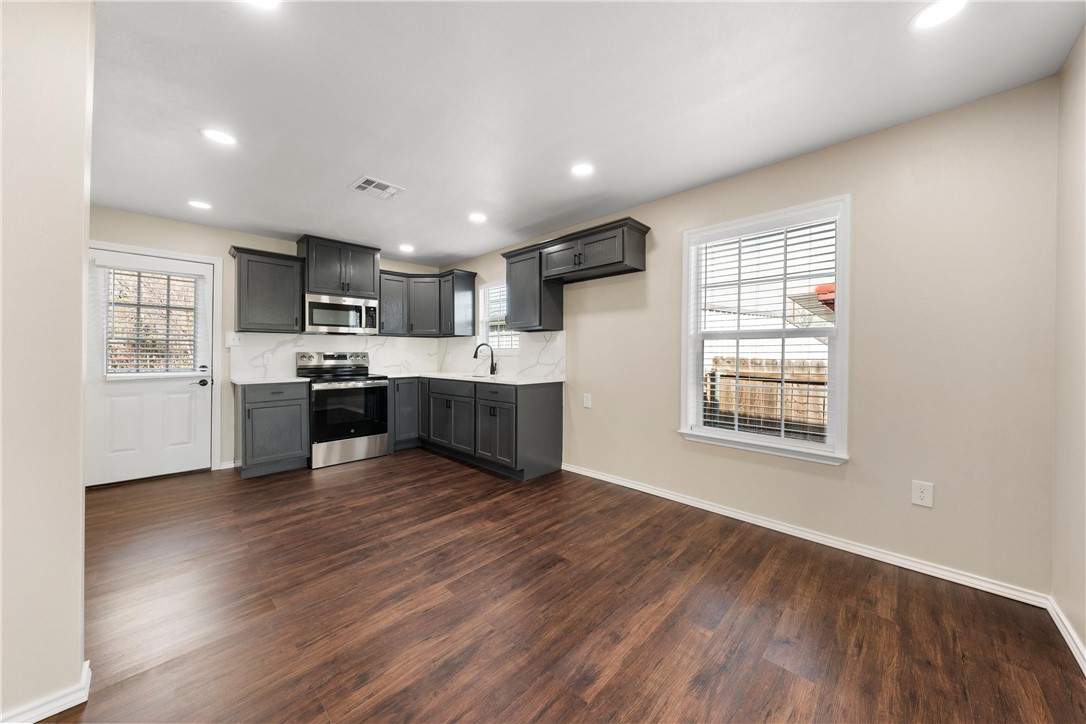 2713 Woodrow Avenue Waco, TX 76708 - Photo 5 of 15