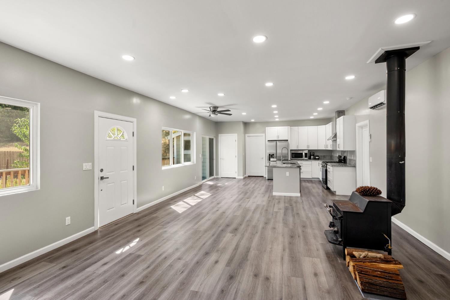 716 Railroad Flat Road Mokelumne Hill, CA 95245 - Photo 5 of 39