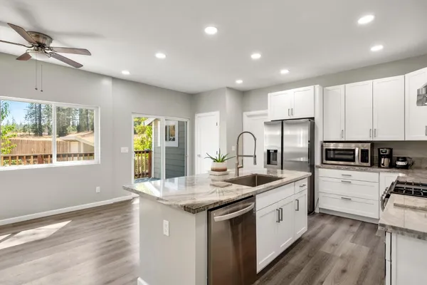 $425,000 | 716 Railroad Flat Road, Mokelumne Hill, CA 95245