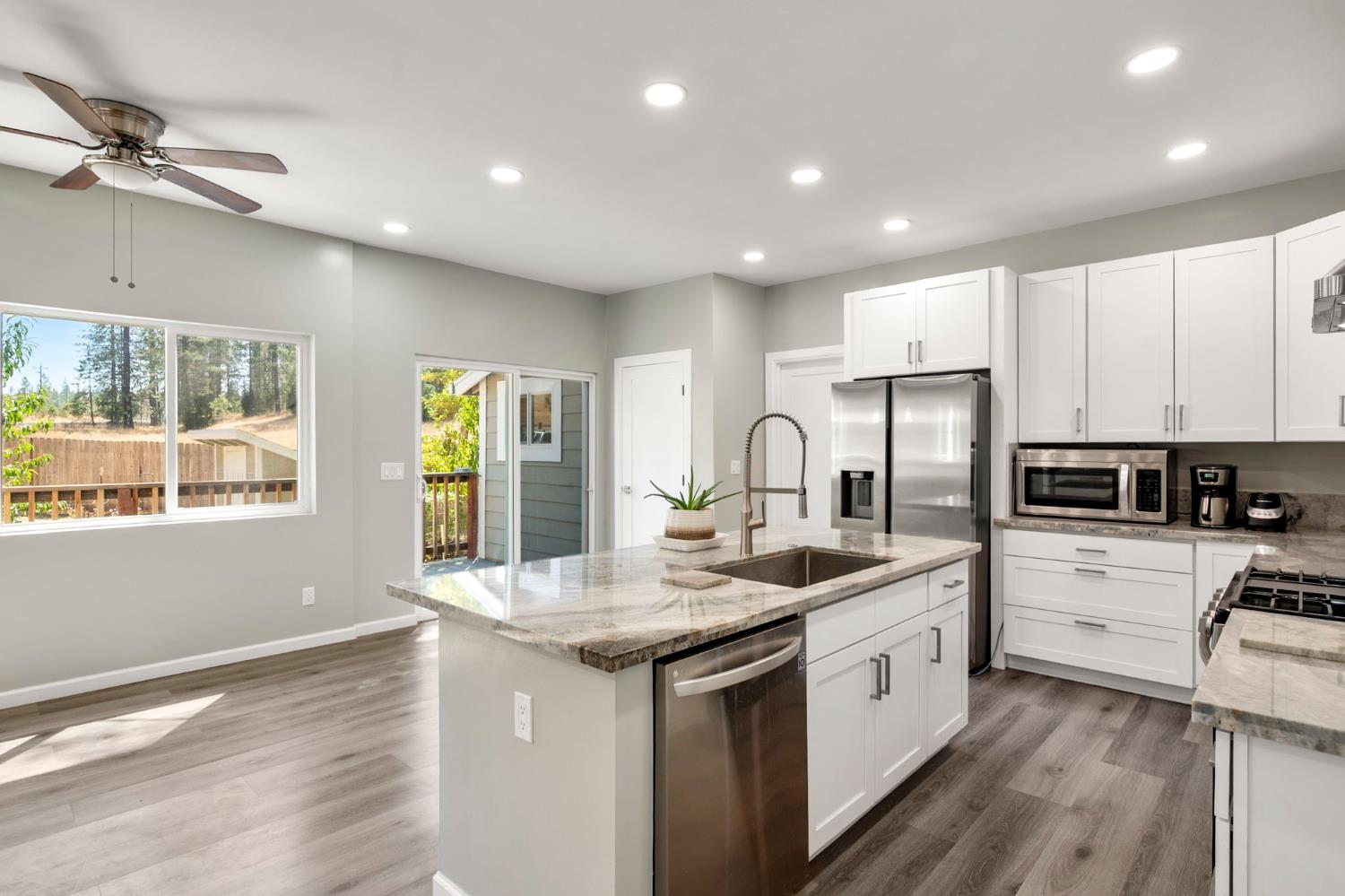 716 Railroad Flat Road Mokelumne Hill, CA 95245 - Photo 9 of 39