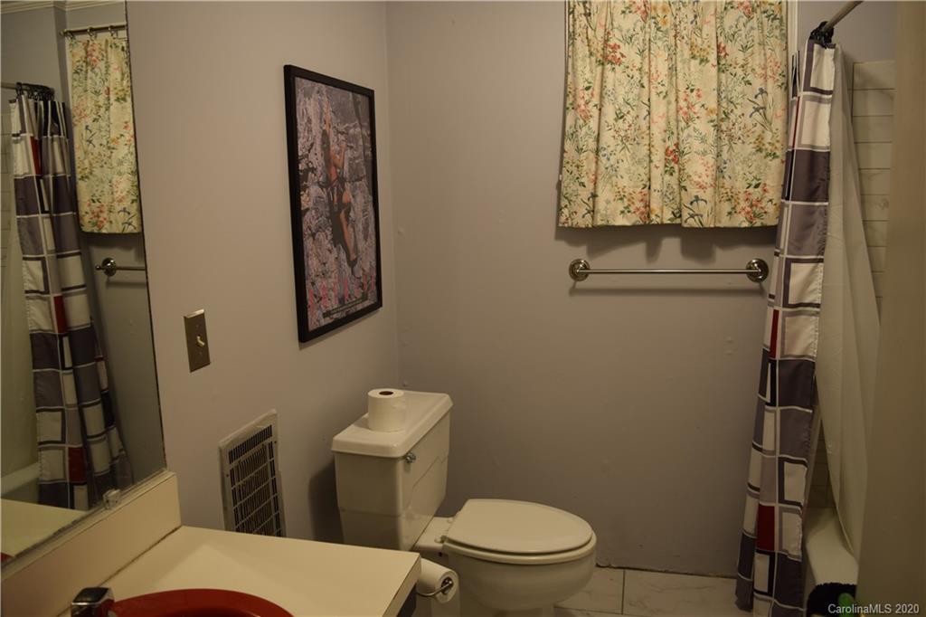 193 Rockledge Road, Unit 31 Spruce Pine, NC 28777 - Photo 14 of 14 Gallery Image 14