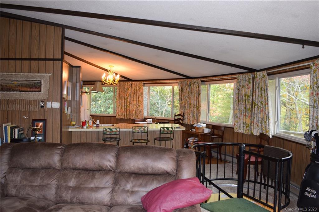 193 Rockledge Road, Unit 31 Spruce Pine, NC 28777 - Photo 6 of 14 Gallery Image 6