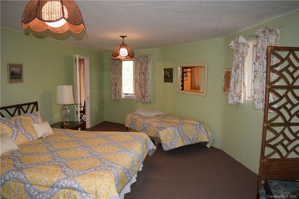 193 Rockledge Road, Unit 31 Spruce Pine, NC 28777 - Photo 8 of 14 Gallery Image 8