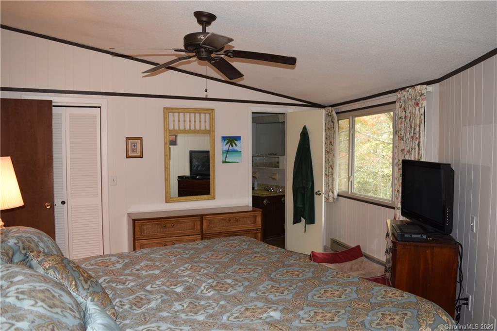 193 Rockledge Road, Unit 31 Spruce Pine, NC 28777 - Photo 9 of 14 Gallery Image 9