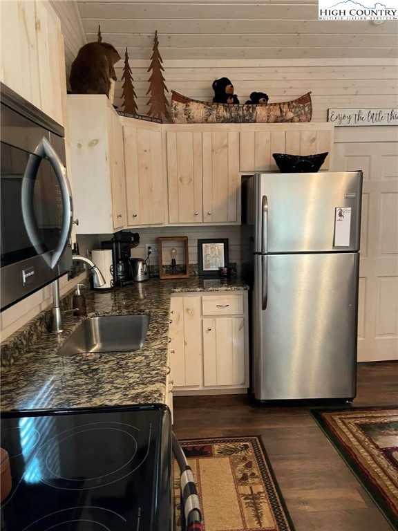 2256 Mt Carmel Road Sparta, NC 28675 - Photo 16 of 37 Gallery Image 16