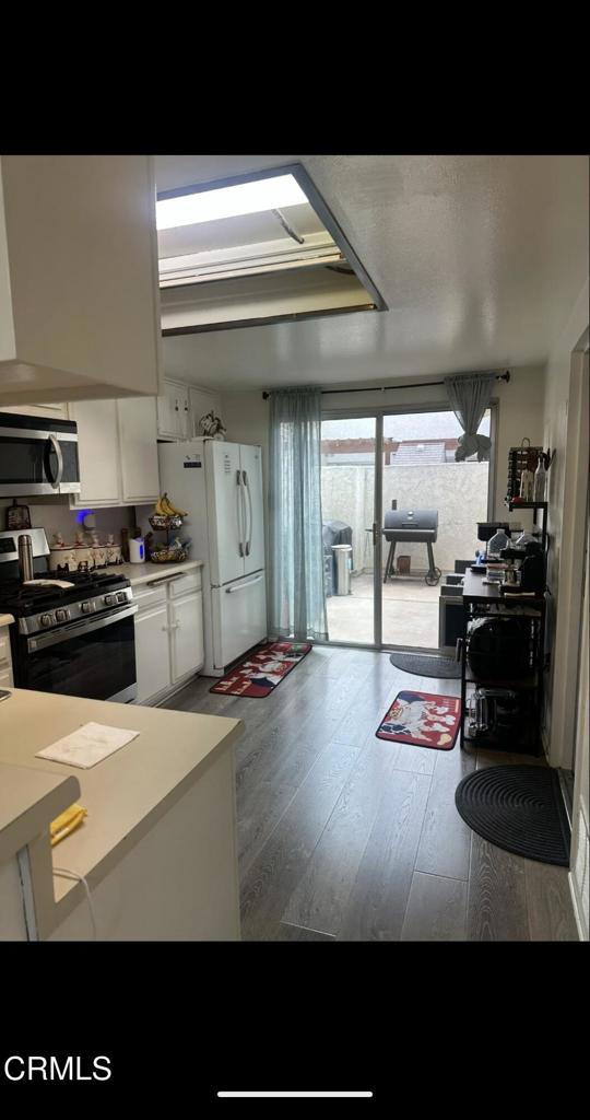 512 East Bard Road Oxnard, CA 93033 - Photo 5 of 9 Gallery Image 5