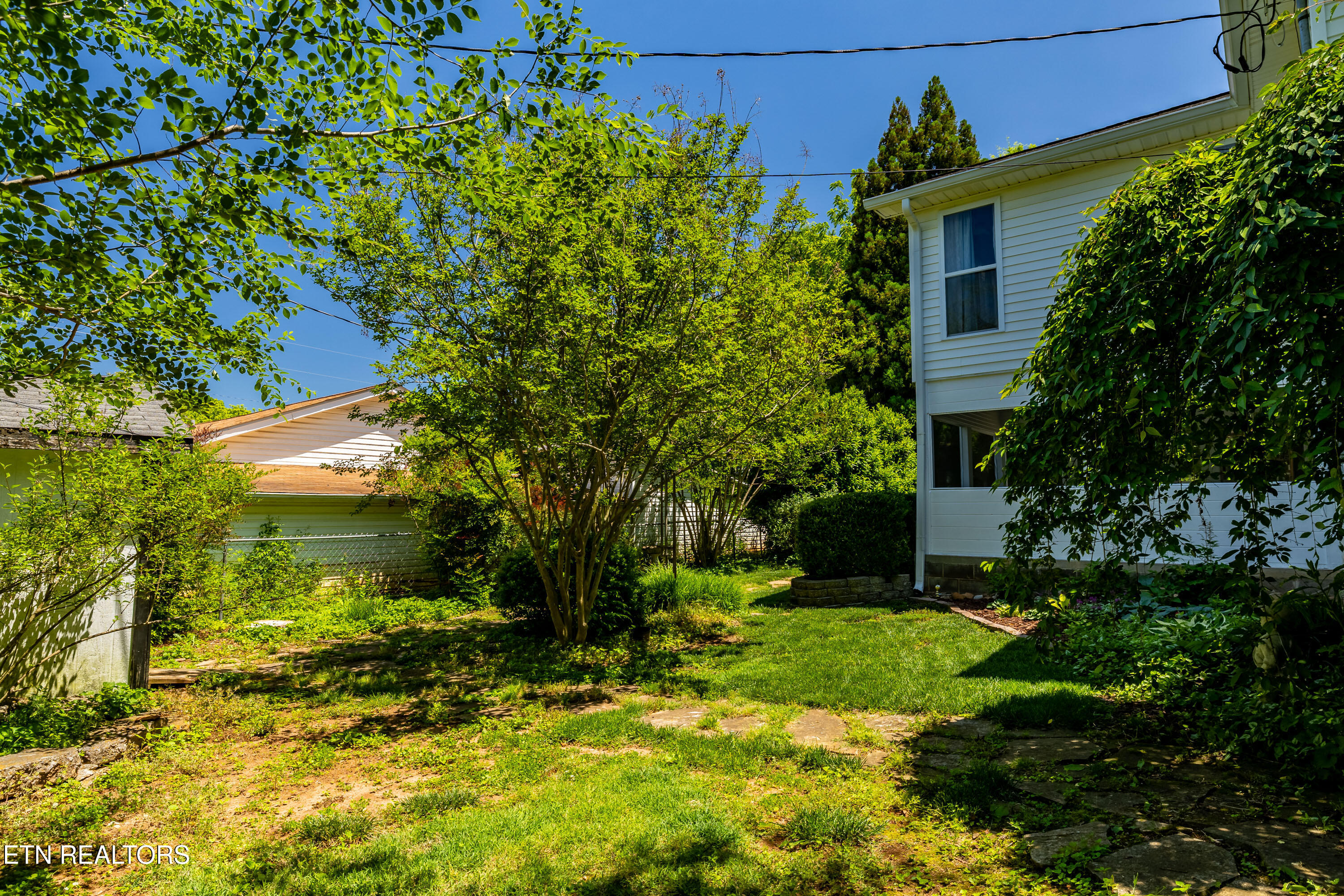 406 Chestnut Street Sweetwater, TN 37874 - Photo 41 of 46 406ChestnutSt-108