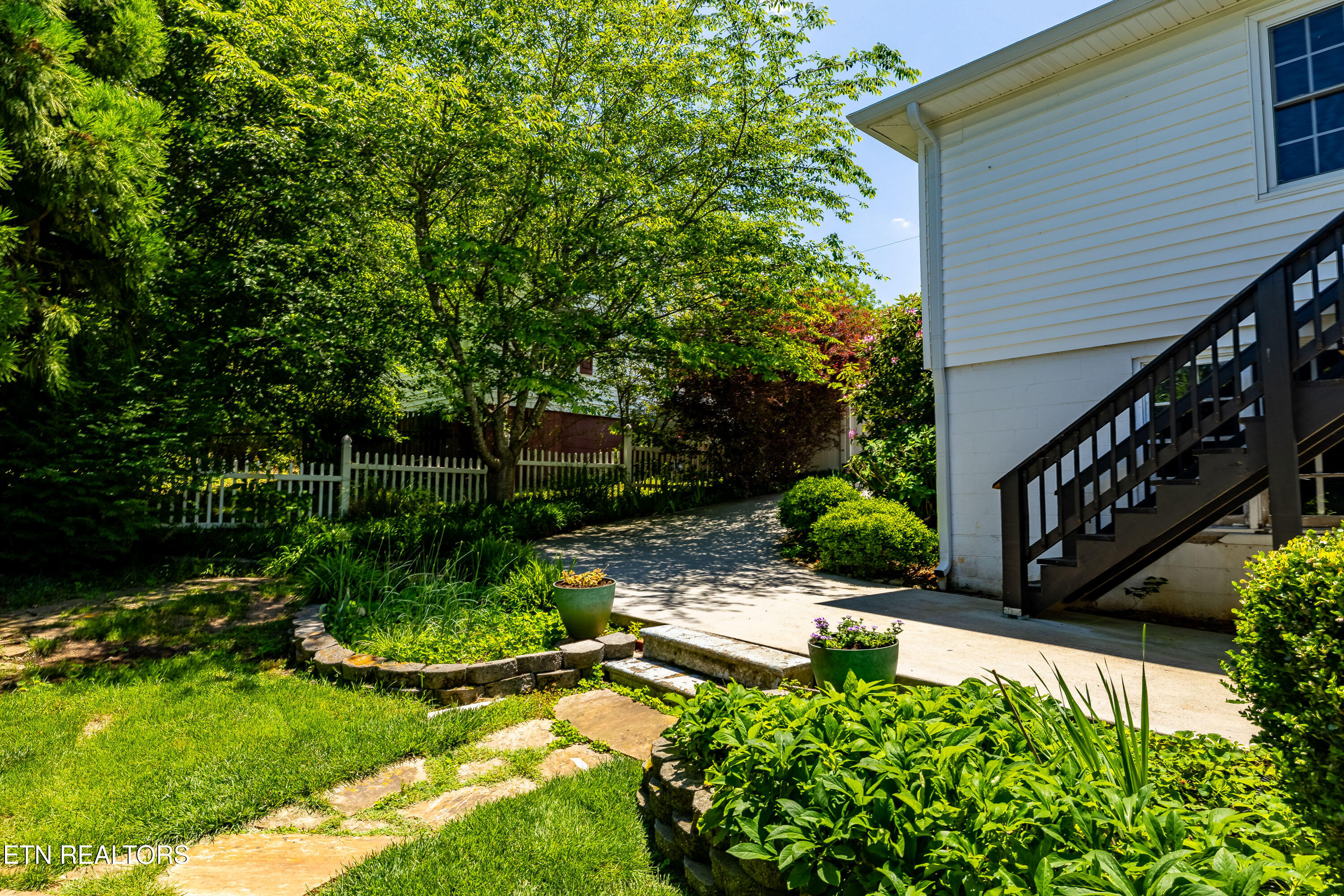 406 Chestnut Street Sweetwater, TN 37874 - Photo 42 of 46 406ChestnutSt-109