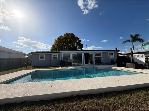 $3,900 | 716 Ixora Avenue, Ellenton, FL 34222