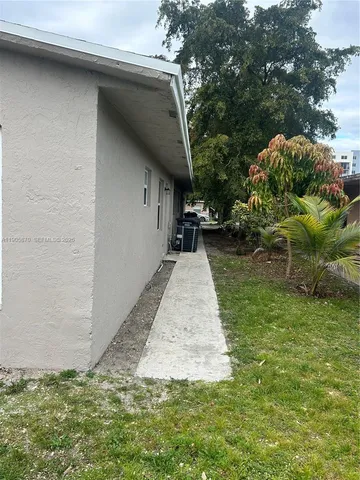 $2,800 | 6036 Buchanan Street, Hollywood, FL 33024