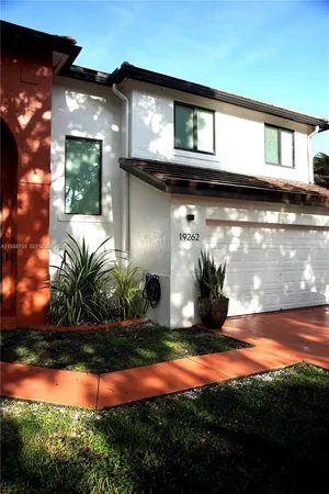 $4,100 | 19262 Northwest 89th Avenue, Hialeah, FL 33018
