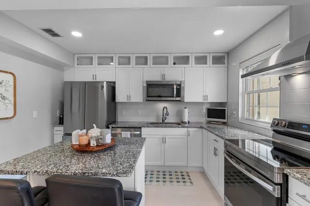 $389,000 | 8207 Sawyer Brown Road, Unit D6, Nashville, TN 37221