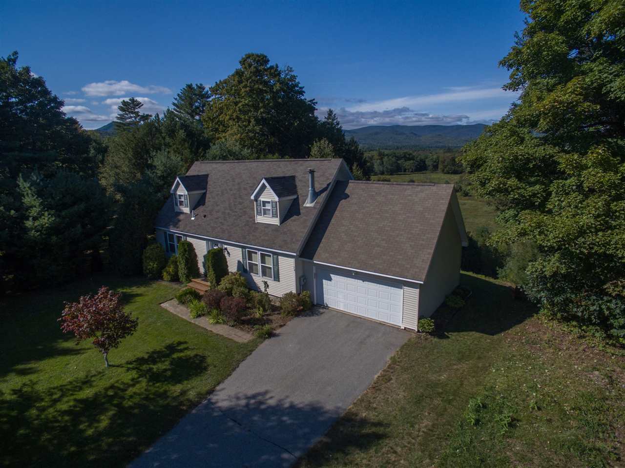 38 Northpointe Road Thornton, NH 03285 - Photo 1 of 27