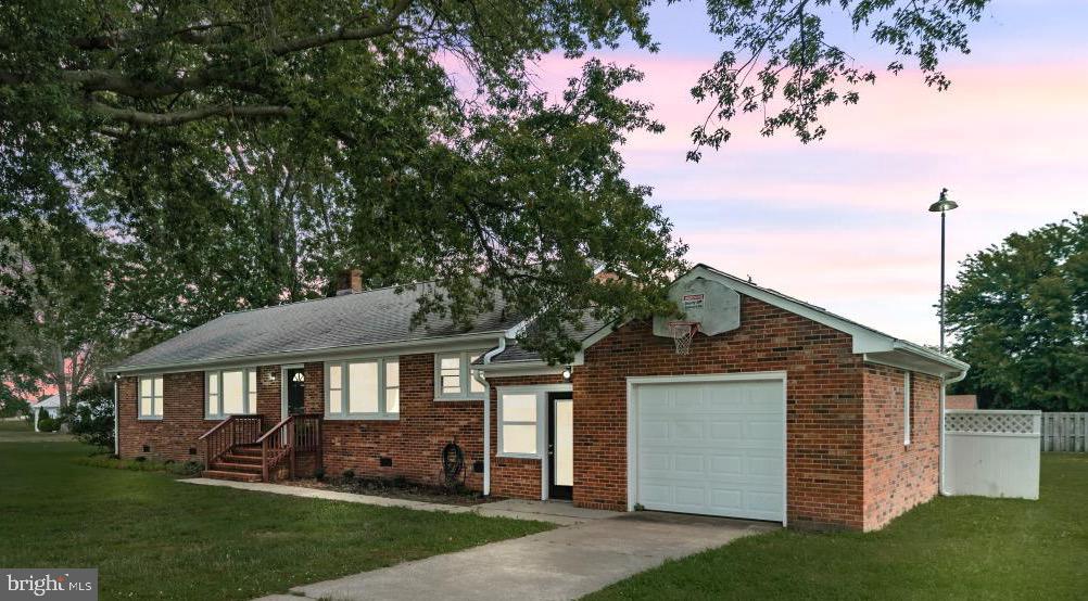 Welcome to 20568 Ridge Rd. in Colonial Beach, Va!