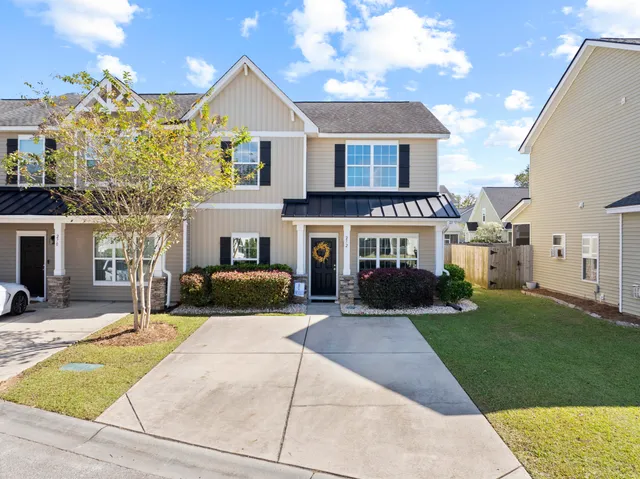 $289,900 | 272 Swallowtail Lane, Goose Creek, SC 29445