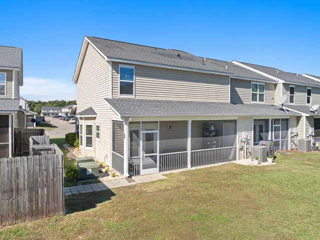 $289,900 | 272 Swallowtail Lane, Goose Creek, SC 29445