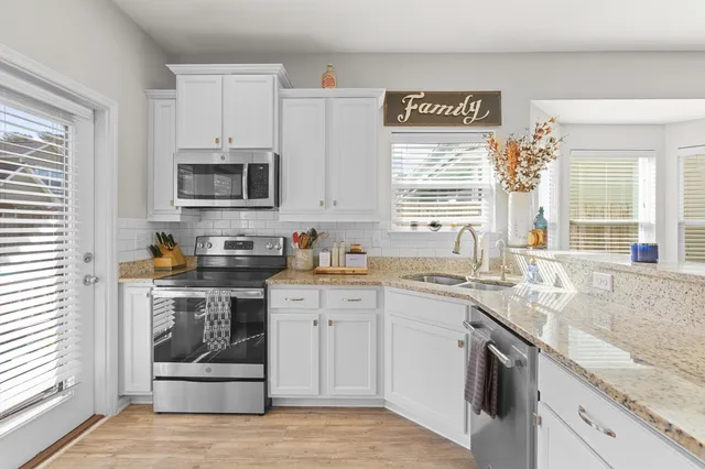 $289,900 | 272 Swallowtail Lane, Goose Creek, SC 29445