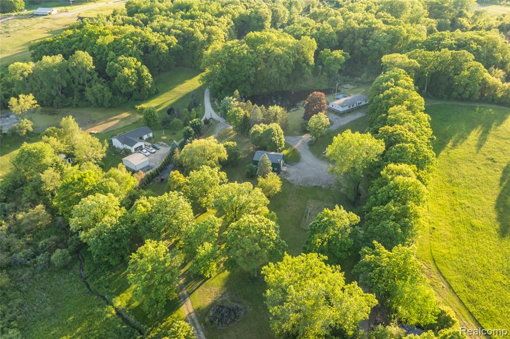8460 Fish Lake Road Holly, MI 48442 - Photo 5 of 47