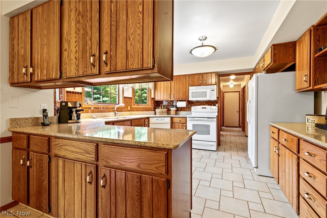 19030 Ridgeview Trail Bainbridge, OH 44023 - Photo 7 of 35 Gallery Image 7